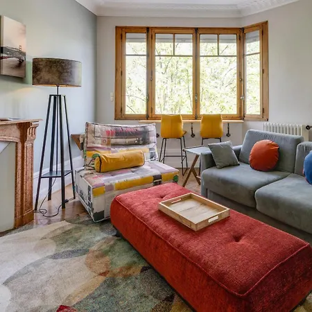 The Red Heart Of - Beautiful For 4 People