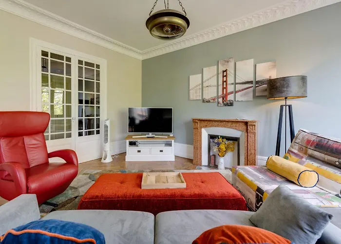 The Red Heart Of - Beautiful For 4 People Apartamento Annecy